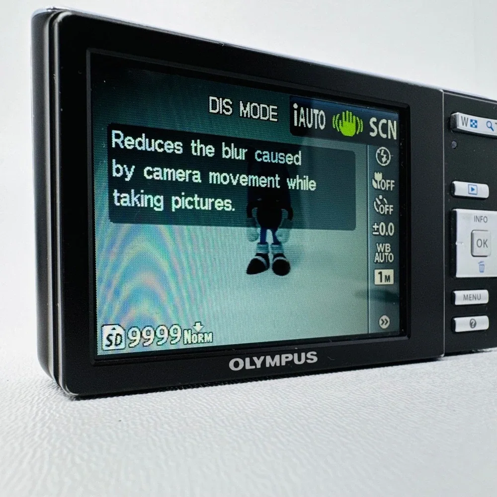 Olympus FE-4020 Digital Camera 14MP 4x Optical Zoom with Box and 8GB SDHC